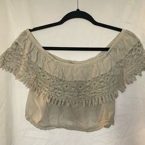 American Eagle off the shoulders crop